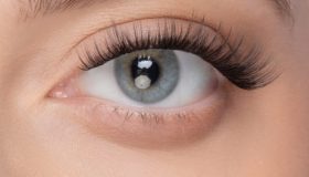 Nanolash Stick & Go Pre-Glued Lashes – Des Grappes de Cils Exceptionnelles Qui s’Appliquent Facilement à la Maison